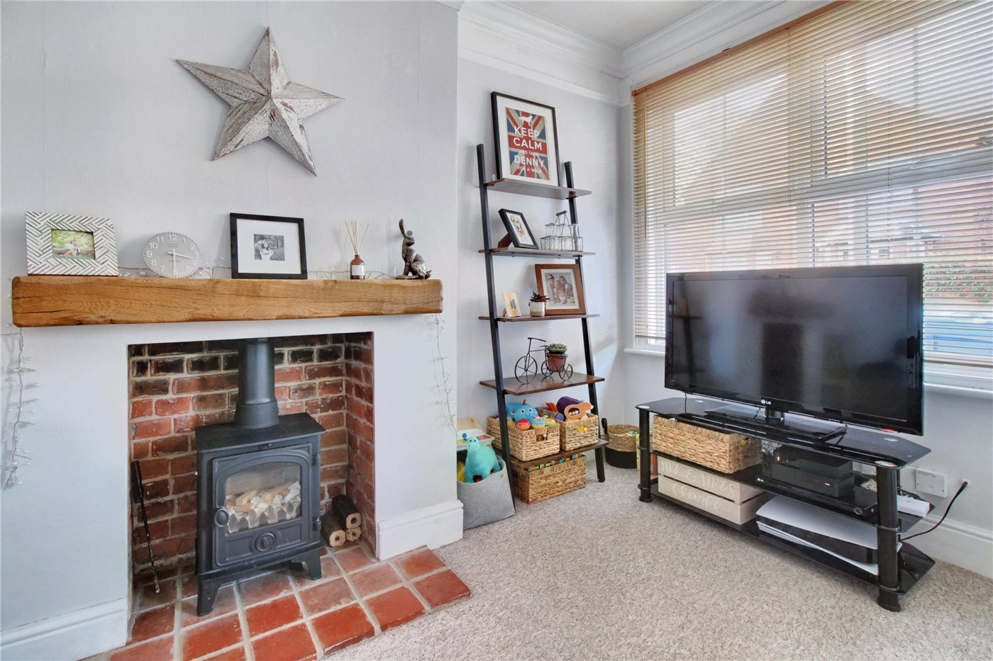 Lounge Fireplace